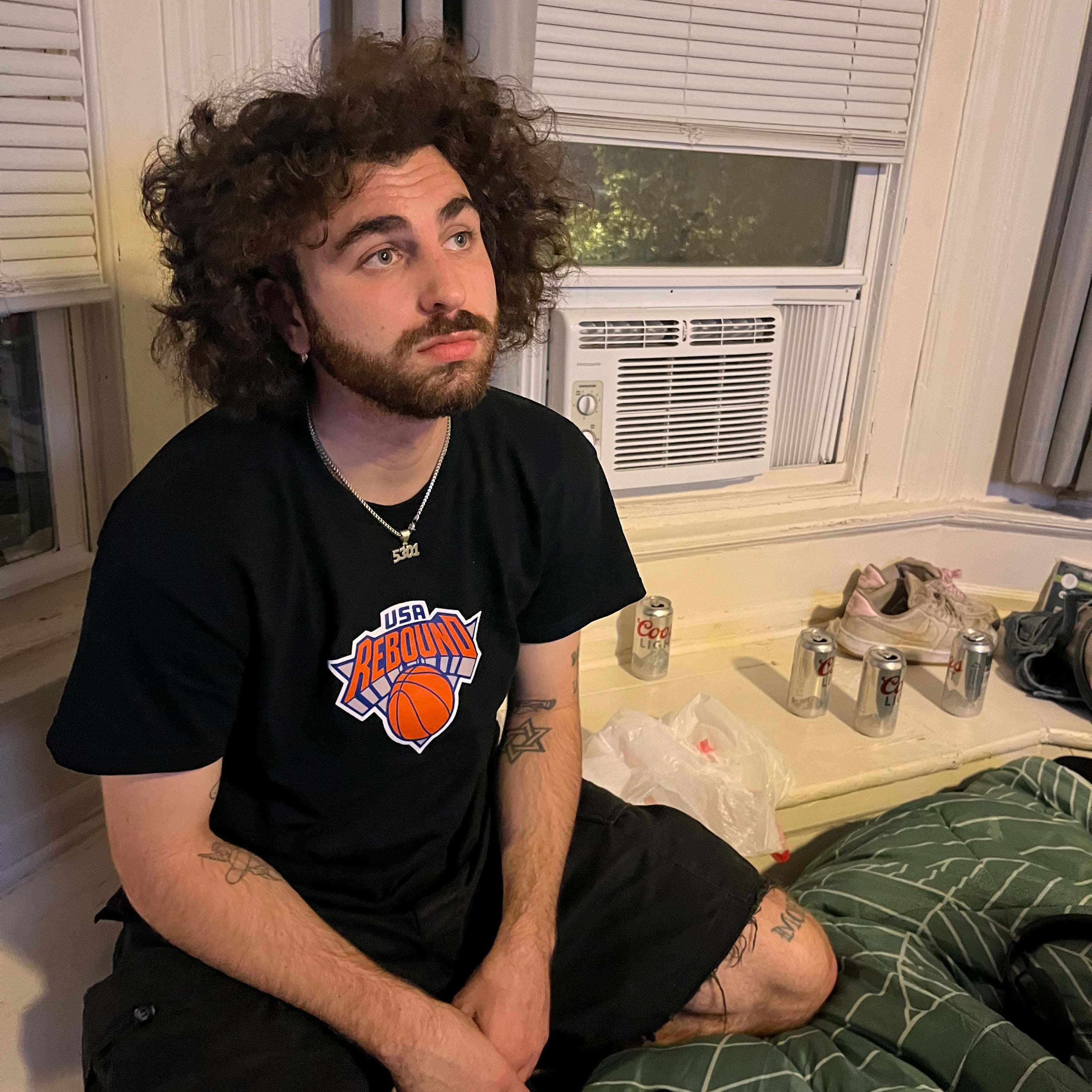 HOME COURT TEE - BLACK