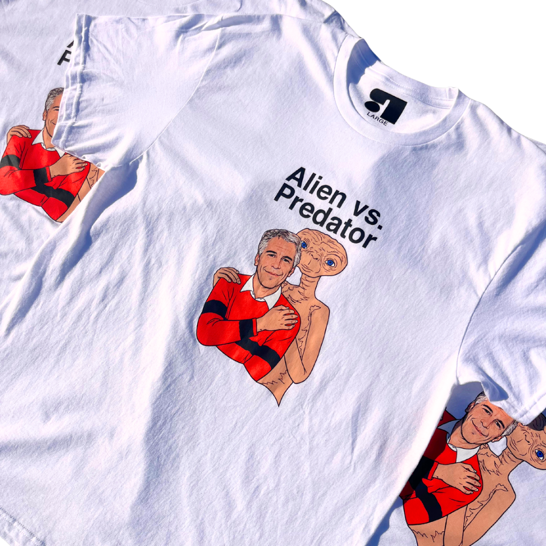 ALIEN VS PREDATOR TEE - WHITE