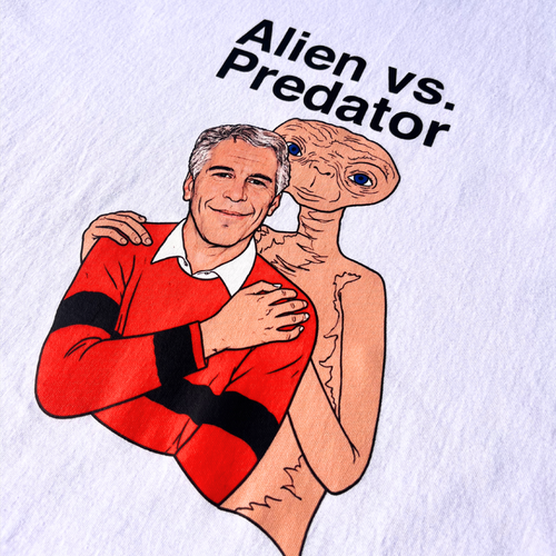 ALIEN VS PREDATOR TEE - WHITE